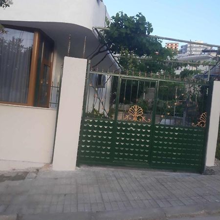 Rezart Apartment Sarande Bagian luar foto