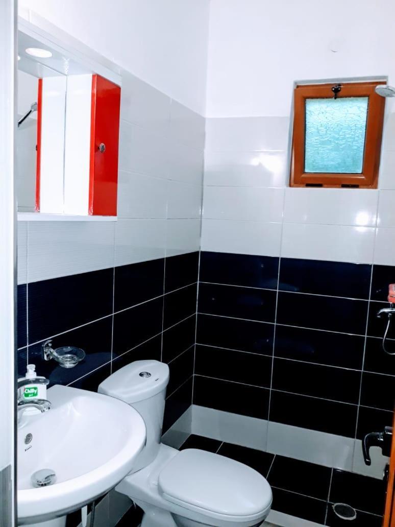 Rezart Apartment Sarande Bagian luar foto