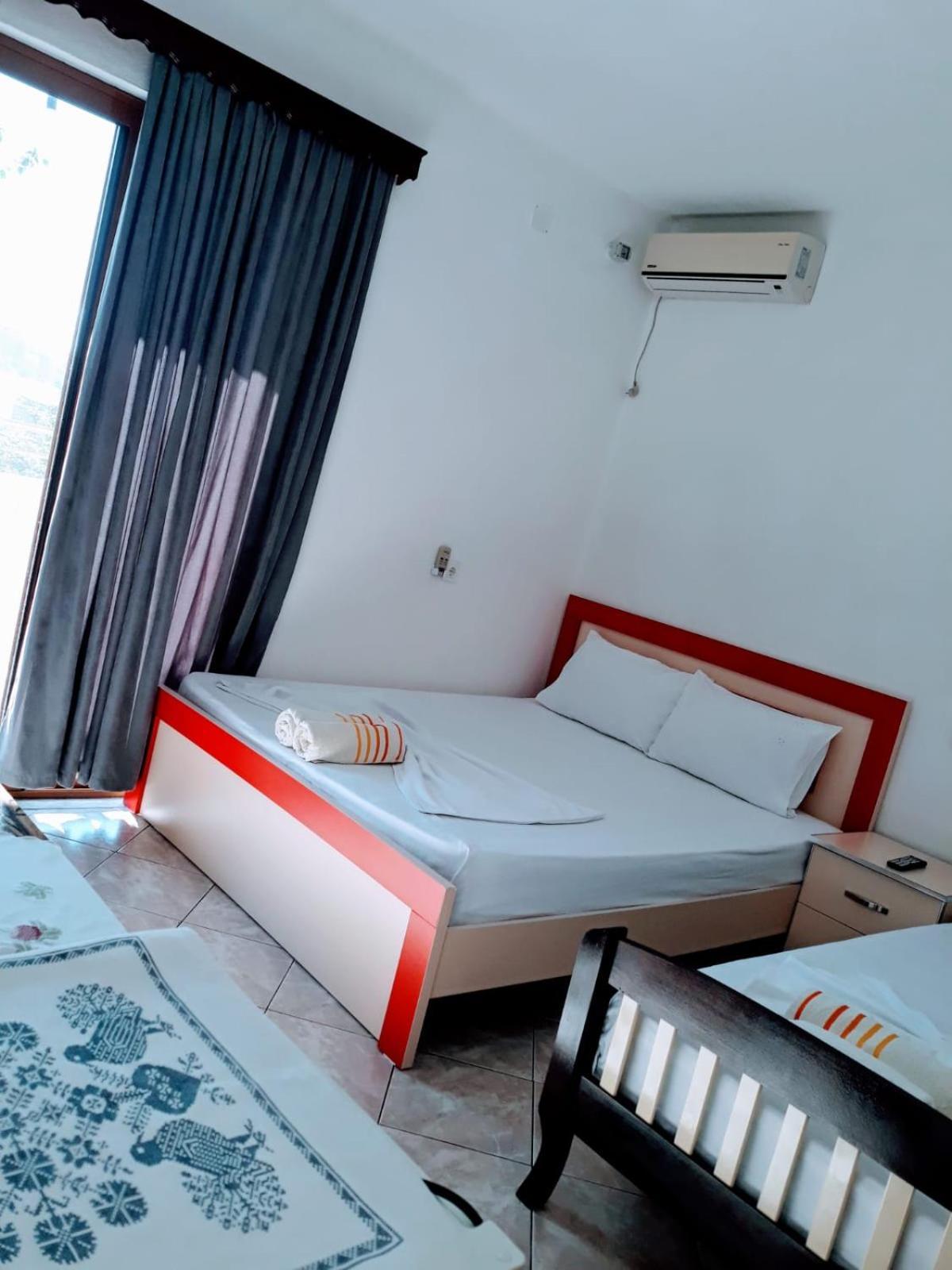 Rezart Apartment Sarande Bagian luar foto
