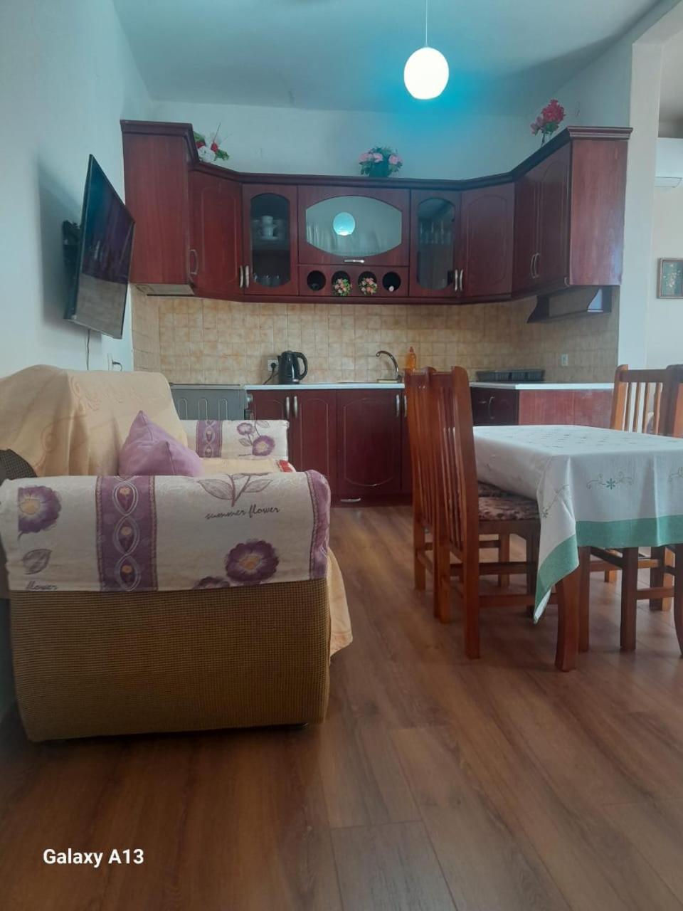 Rezart Apartment Sarande Bagian luar foto
